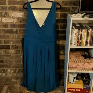Empire waist, sleeveless, blue dress